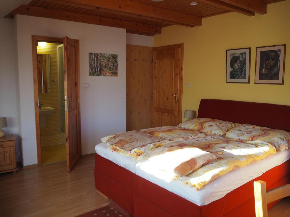 Hotel Privat Alenka Liptovský Mikuláš Exterior foto